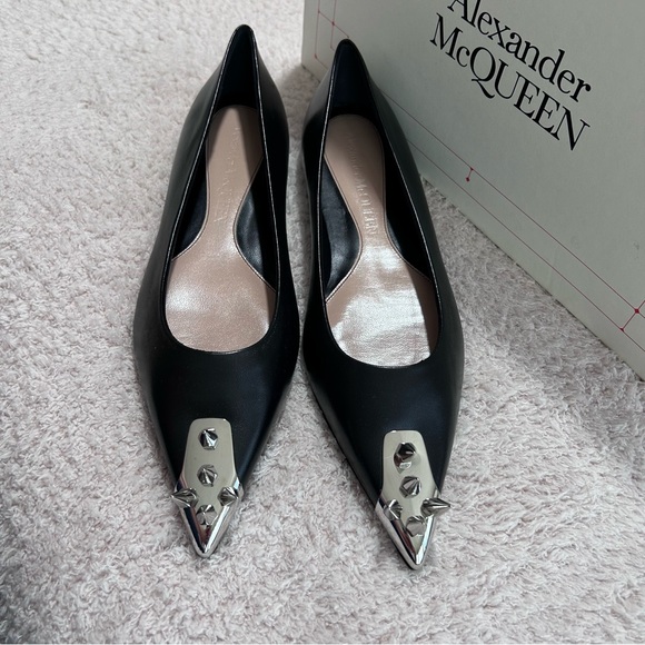 Alexander McQueen Spike Toe Flats 39 / 9 - Picture 5 of 12